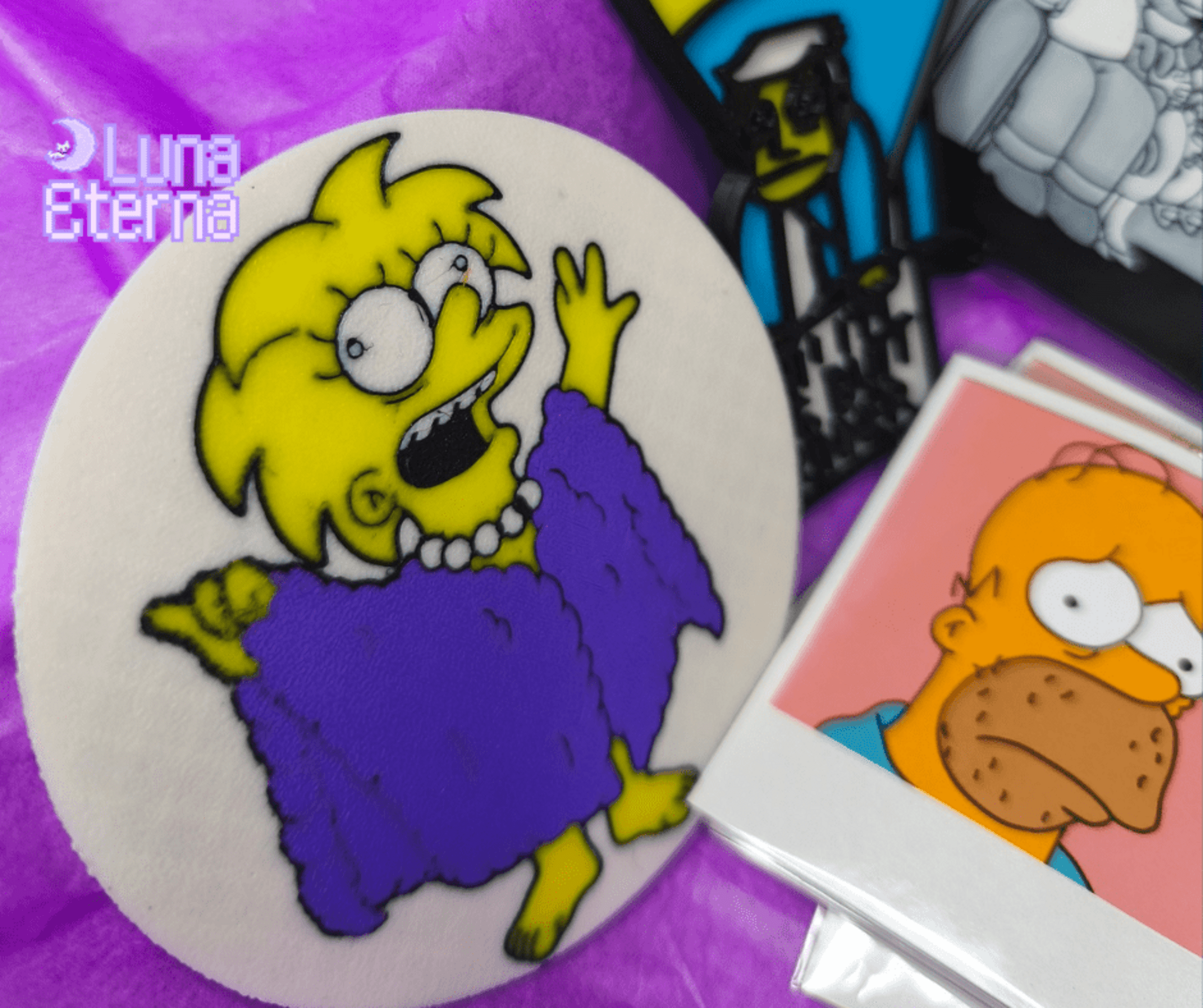 Pack Los Simpson | Artículos aleatorios de la serie: 1 figura, 1 posavasos, 1 ll - 3