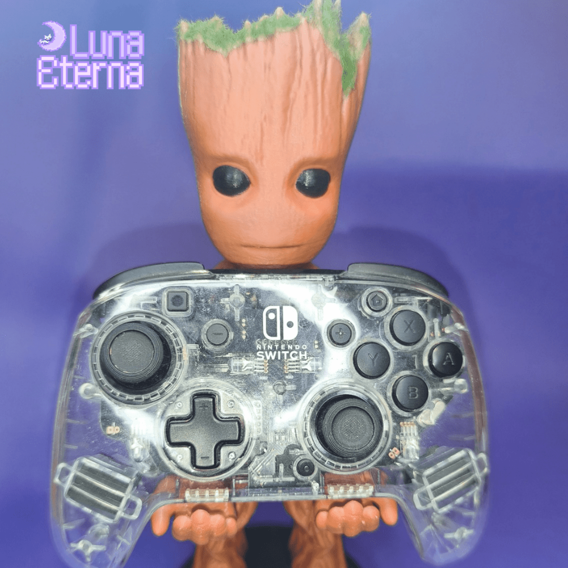 Soporte "Groot" para mando de Consola - 4
